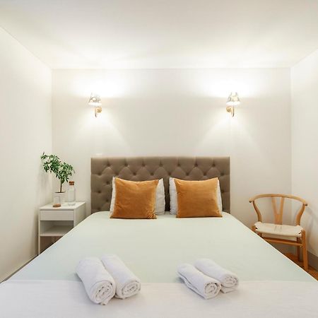 Double Room With Private Wc In Shared House In Downtown Лісабон Екстер'єр фото