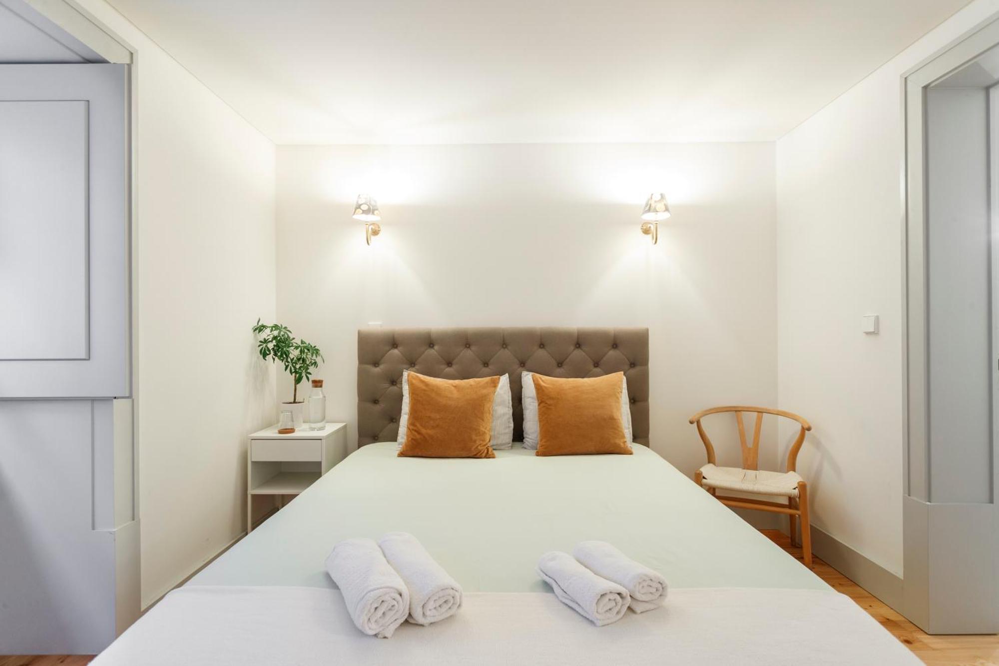 Double Room With Private Wc In Shared House In Downtown Лісабон Екстер'єр фото