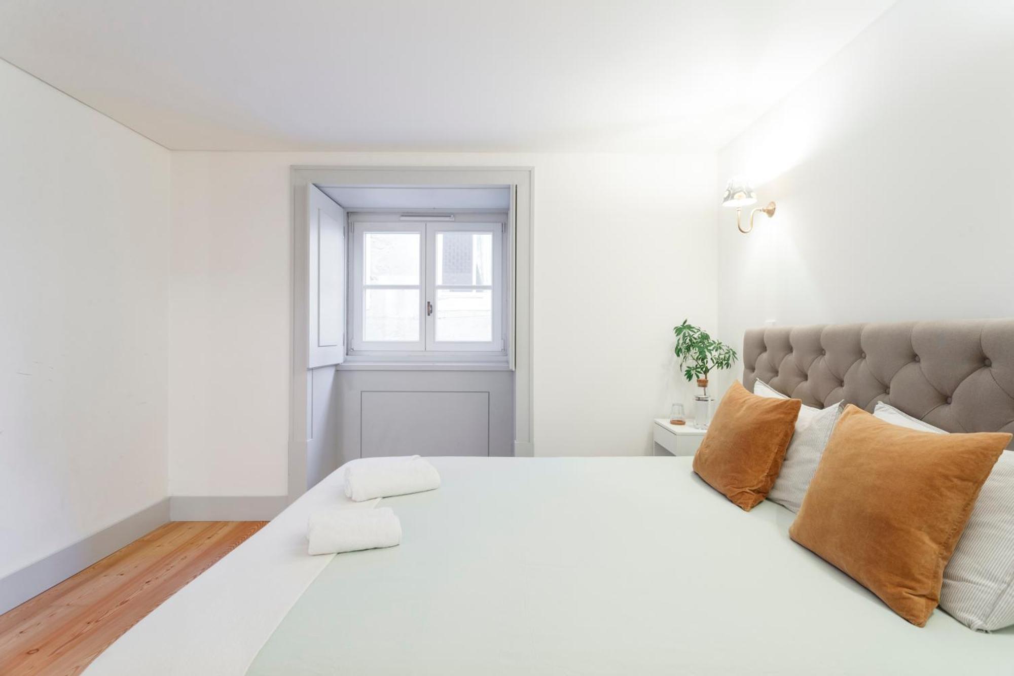 Double Room With Private Wc In Shared House In Downtown Лісабон Екстер'єр фото