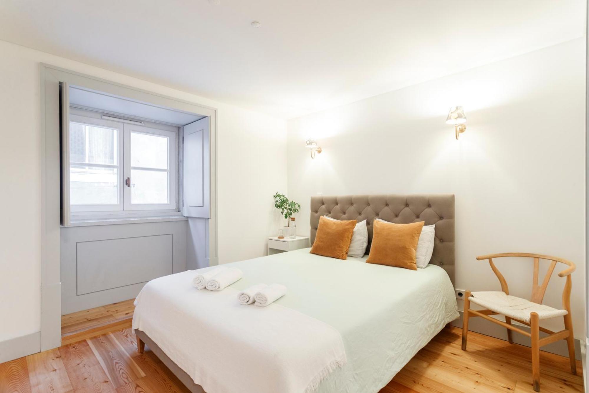 Double Room With Private Wc In Shared House In Downtown Лісабон Екстер'єр фото